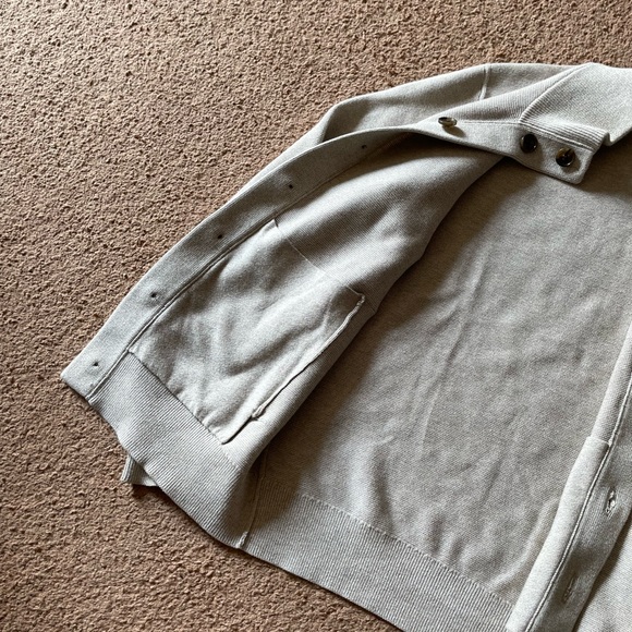 Vintage Banana Republic Knit Style Oatmeal Button Down Sweater with Collar - Picture 5 of 6